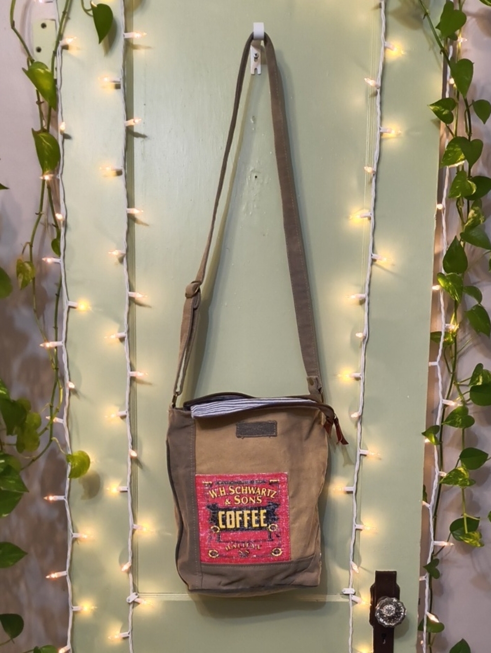 Women's W.H. Schwartz & Sons Coffee Tan Red Canvas Crossbody Bag Purse - Picture 2 of 16